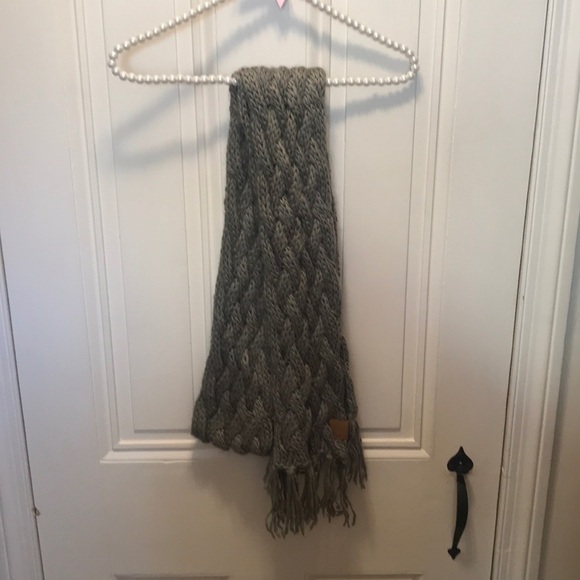 Fossil long Braided Scarf - Picture 3 of 6